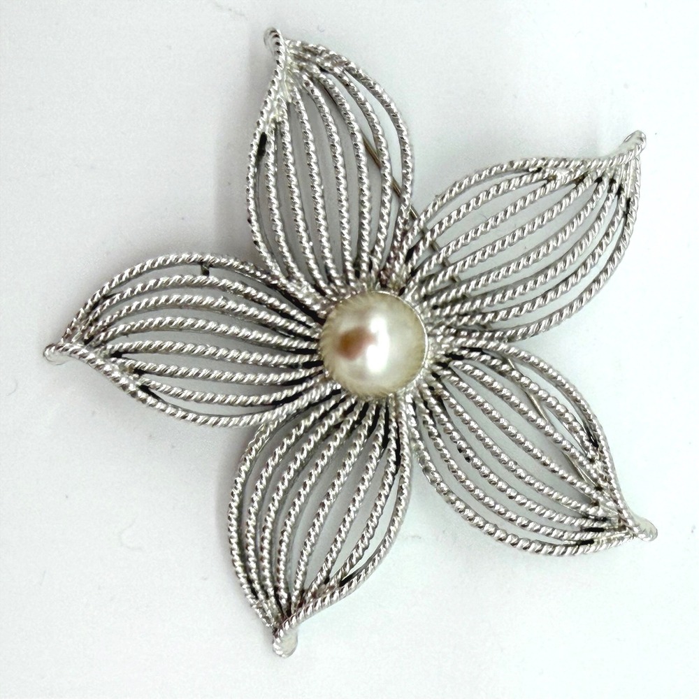 Sarah Coventry Vintage Silver Flower Brooch Faux Pearl‎ Mid Century Signed